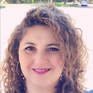 Meet your Posher, Mariam